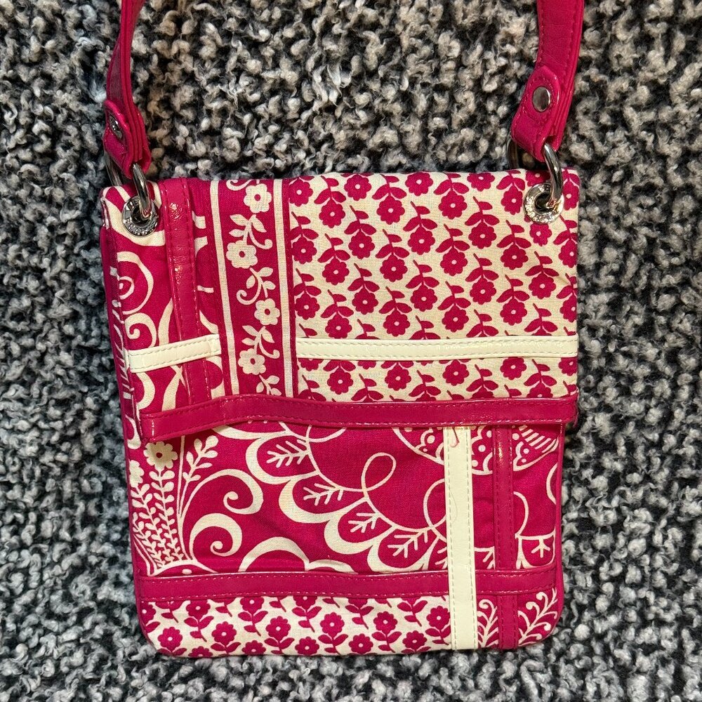 Vera Bradley Flipster Crossbody Purse in Pink Twirly Birds